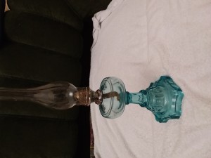 лампа керосиновая ,голубое стекло конец 19  века цена 5000 р