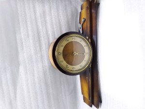 Часы  1970 года . Цена 1800 руб
