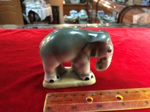 Арт 248-18 Статуэтка фарфоровая, слон. 700 рублей