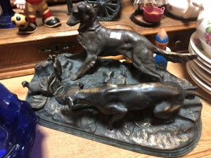 Арт 228-19 Собаки на охоте, бронза, литье.
Модель французского художника 19 века (копия) 57.000 рублей