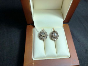 Арт 369-19 Серьги с алмазами, 56 проба, масса 3.67гр.
187.000 рублей